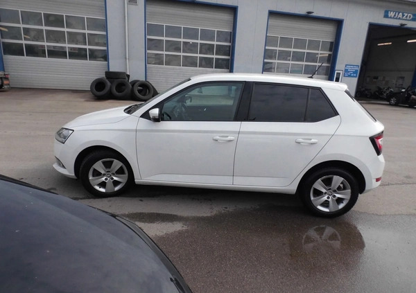Skoda Fabia cena 35500 przebieg: 244820, rok produkcji 2020 z Dobrzyca małe 92